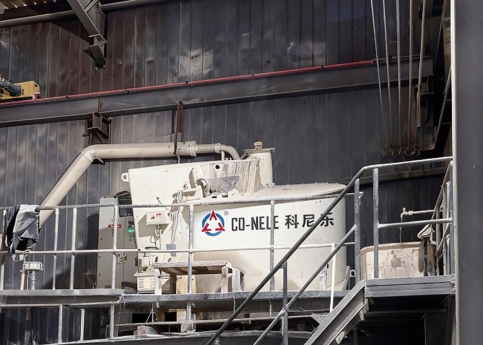 科尼樂石墨匣缽混合造粒機